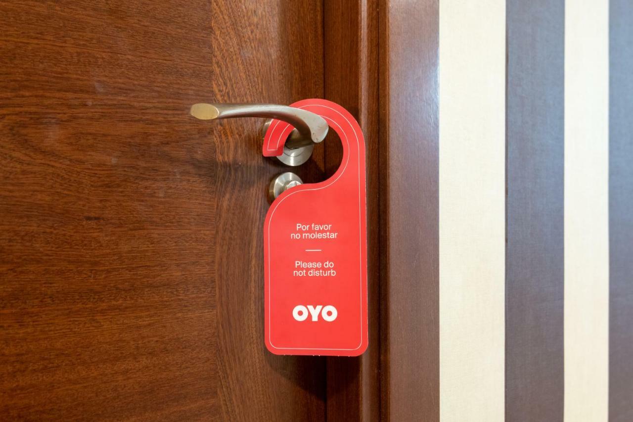 Oyo Hotel Francabel เกว็งกา ภายนอก รูปภาพ